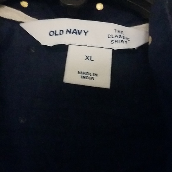 Two button down blouse - Picture 5 of 7